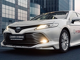 - Toyota Camry Hybrid    ³  