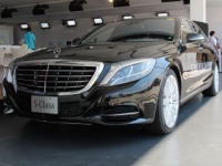 Mercedes-Benz S-    